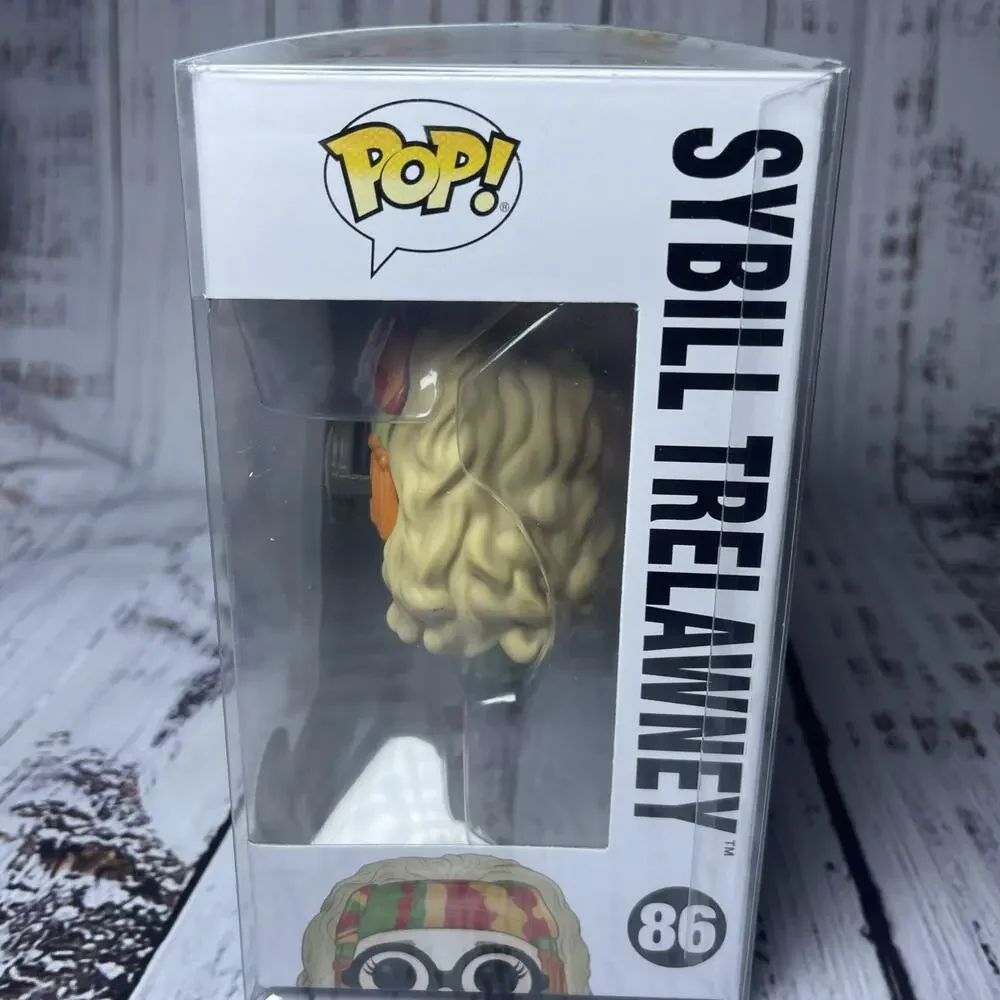 Funko Pop! Vinyl: Harry Potter - Sybill Trelawney #86 - Picture 3 of 8